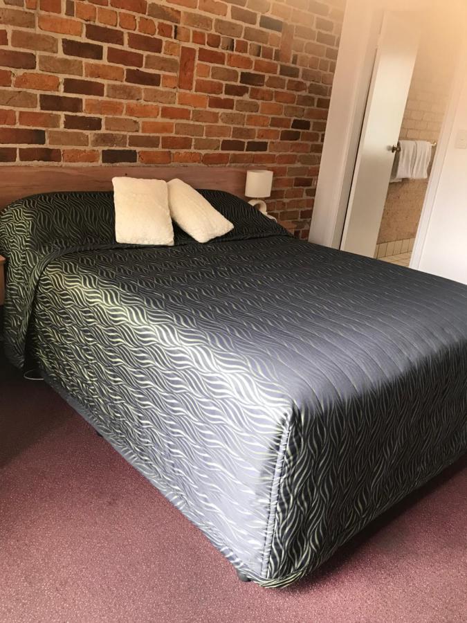 Cedar Lodge Motel Armidale Eksteriør billede