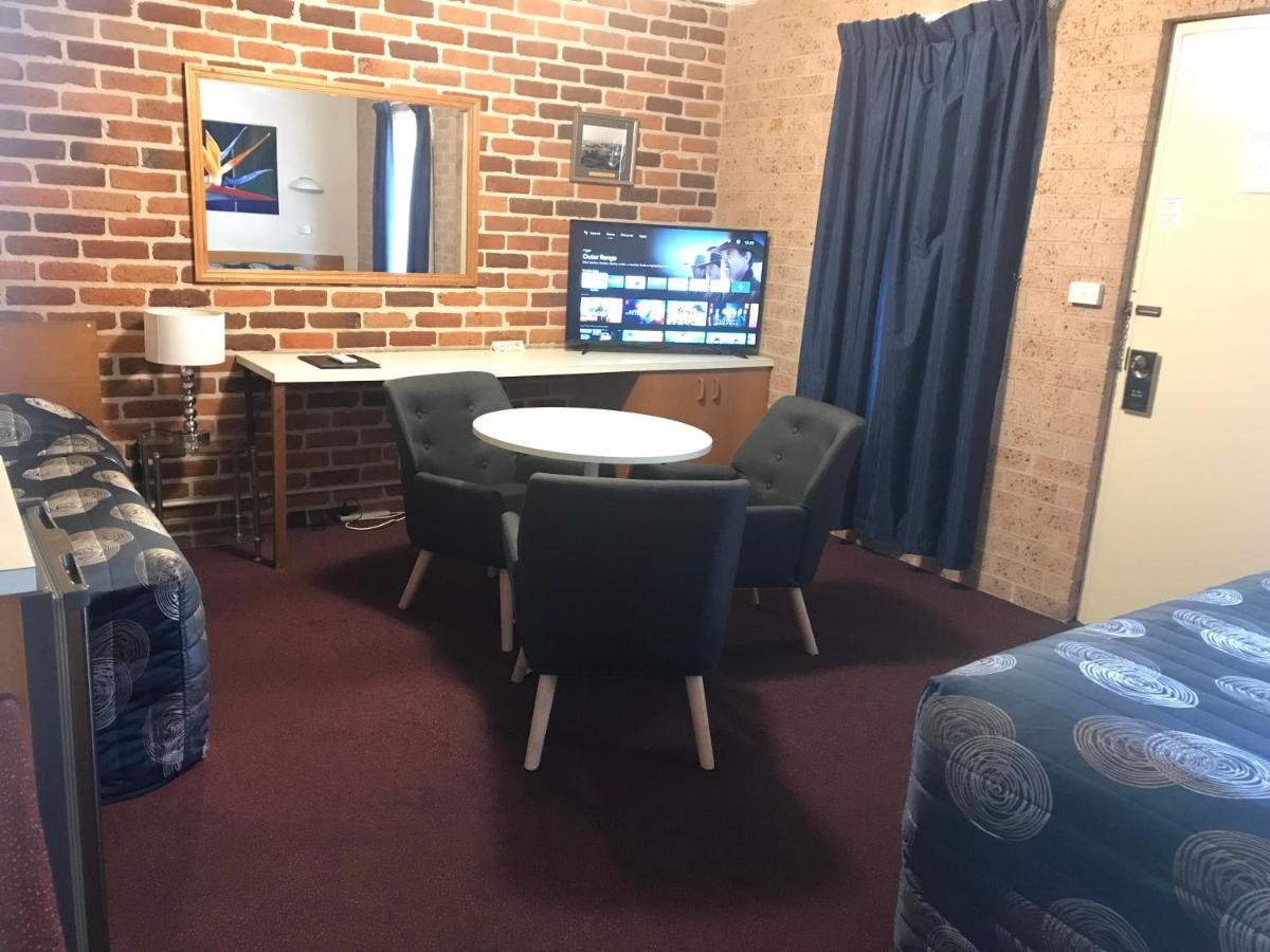 Cedar Lodge Motel Armidale Eksteriør billede