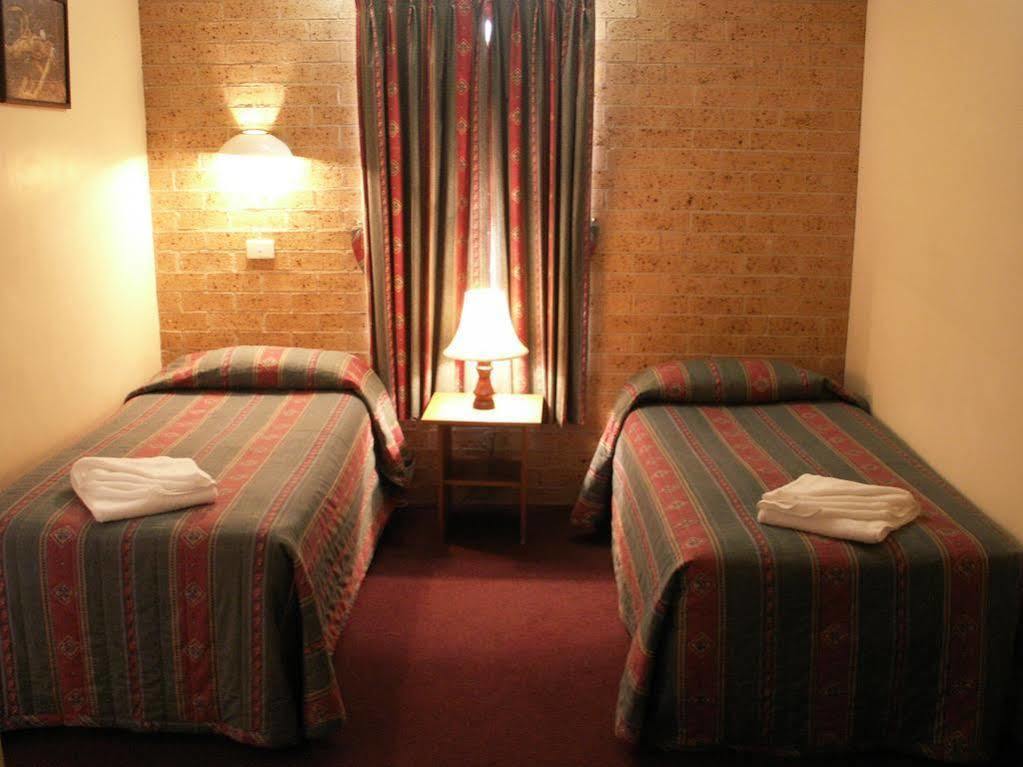 Cedar Lodge Motel Armidale Eksteriør billede